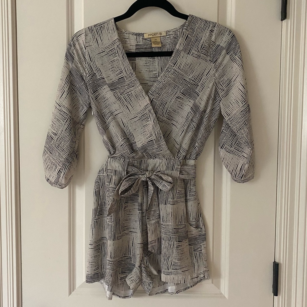 Arden B Black and White Geometric Dress